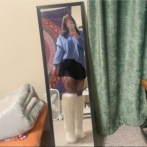 Meet your Posher, April